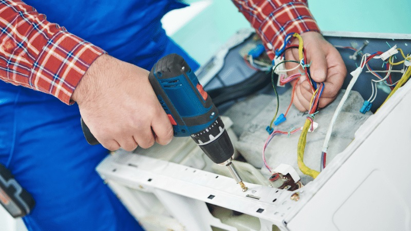 Torbalı Hitachi servisi orijinal yedek parça kullanımı